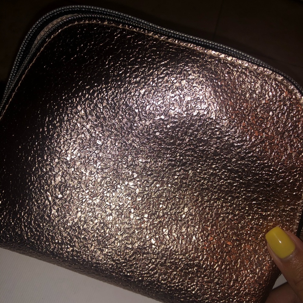 Estēe Lauder travel make up bag